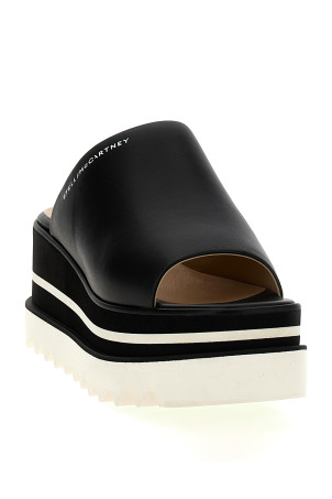 Сабо STELLA MCCARTNEY 'Sneak Elyse' чорно-сірого кольору 810169KP0271000 Сабо STELLA MCCARTNEY 'Sneak Elyse' чорно-сірого кольору 810169KP0271000