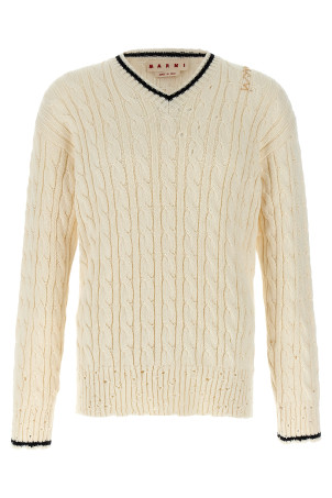 'V' neckline sweater White 'V' neckline sweater White