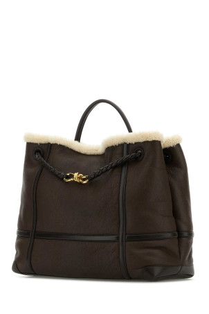 Велика шкіряна сумка Andiamo коричневого кольору BOTTEGA VENETA (806085V2GR3) Велика шкіряна сумка Andiamo коричневого кольору BOTTEGA VENETA (806085V2GR3)