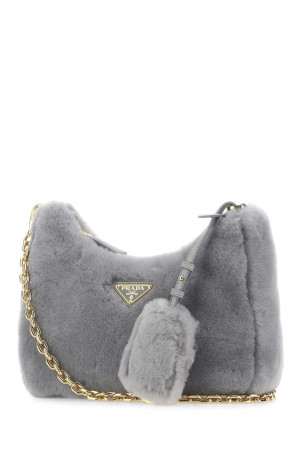 Світло-сіра сумка через плече з овчини PRADA (1BC204VZOO2EC9) Світло-сіра сумка через плече з овчини PRADA (1BC204VZOO2EC9)