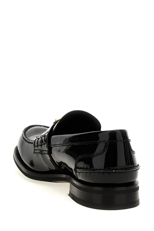 Лоферы из лакированной кожи с логотипом Черный PRADA 2DB223FX000069F0002 Лоферы из лакированной кожи с логотипом Черный PRADA 2DB223FX000069F0002