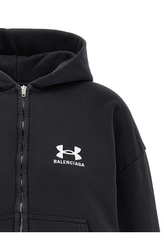 Толстовка x Under Armour® Black BALENCIAGA 803264TRVB89034 Толстовка x Under Armour® Black BALENCIAGA 803264TRVB89034