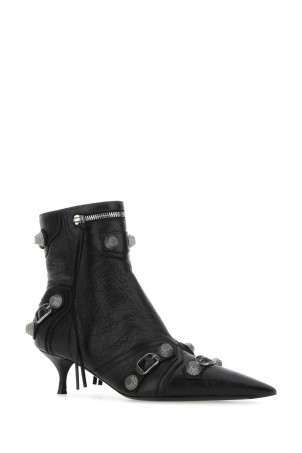 Черные кожаные ботильоны Cagole Черные BALENCIAGA (714250WAD4E) Черные кожаные ботильоны Cagole Черные BALENCIAGA (714250WAD4E)
