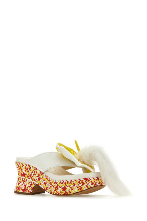 White leather Petal thong mules LOEWE (L814S10X01) White leather Petal thong mules LOEWE (L814S10X01)