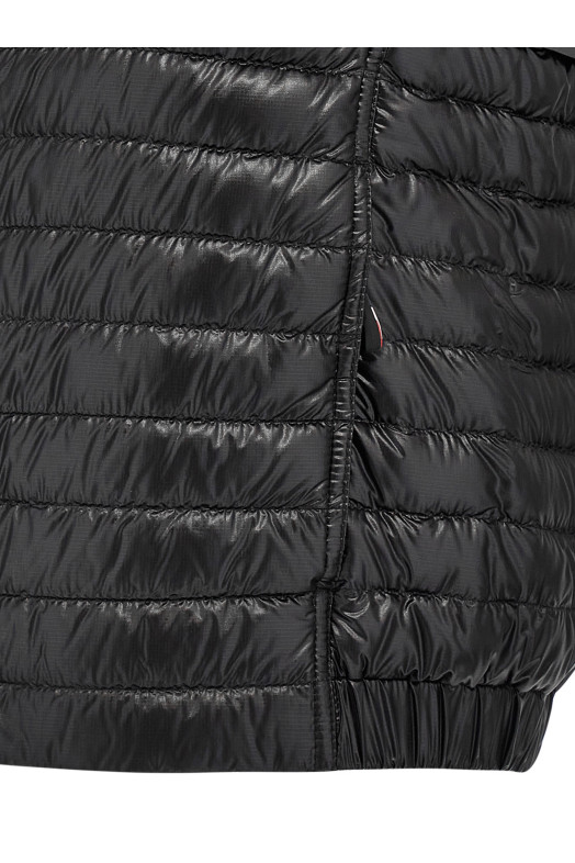 Жилет MONCLER GRENOBLE 'Gumiane' Чорний K10981A00019597X6999 Жилет MONCLER GRENOBLE 'Gumiane' Чорний K10981A00019597X6999