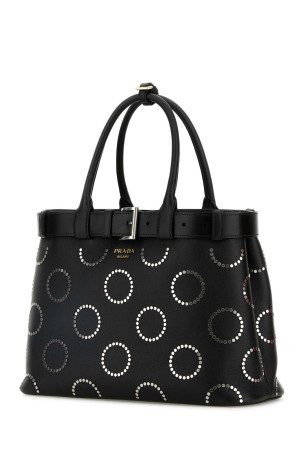 Черная кожаная сумка Prada Buckle с большой ручкой Черный (1BA416VDB42CY9) Черная кожаная сумка Prada Buckle с большой ручкой Черный (1BA416VDB42CY9)