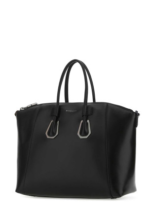 Черная кожаная сумка Antigona Sport GIVENCHY (BB50MZB1HT) Черная кожаная сумка Antigona Sport GIVENCHY (BB50MZB1HT)