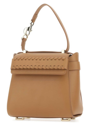 Маленькая сумка Nacha из верблюжьей кожи CHLOE (CHC22WS123I91) CHLOÉ Маленькая сумка Nacha из верблюжьей кожи CHLOE (CHC22WS123I91) CHLOÉ