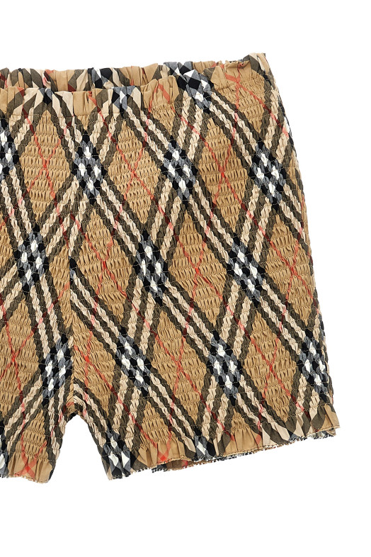 Шорты-бермуды со швом 