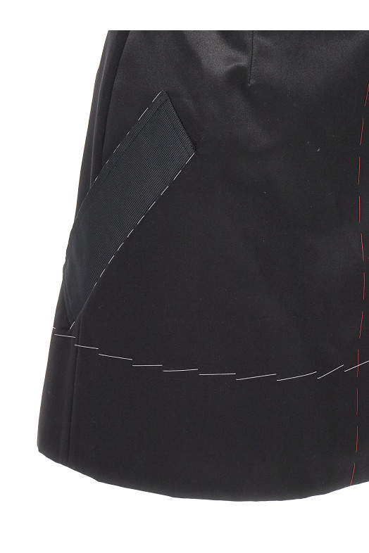 Сукня-корсет з контрастною строчкою, чорна MAISON MARGIELA (S29DA0002S44074900) Сукня-корсет з контрастною строчкою, чорна MAISON MARGIELA (S29DA0002S44074900)