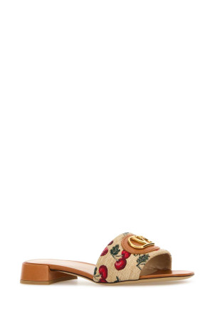 Вишиті тапочки з рафії VLogo Signature VALENTINO GARAVANI (6W0S0LT0NNX) Вишиті тапочки з рафії VLogo Signature VALENTINO GARAVANI (6W0S0LT0NNX)