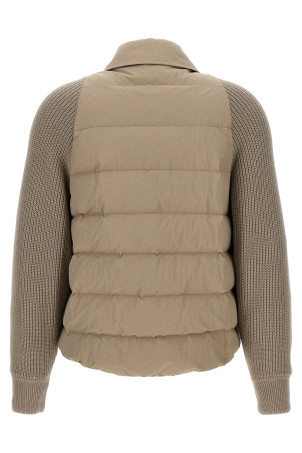 Пуховик из двух материалов BRUNELLO CUCINELLI 'Shiny Flap Detail' Бежевый MD5997695PC9123 Пуховик из двух материалов BRUNELLO CUCINELLI 'Shiny Flap Detail' Бежевый MD5997695PC9123