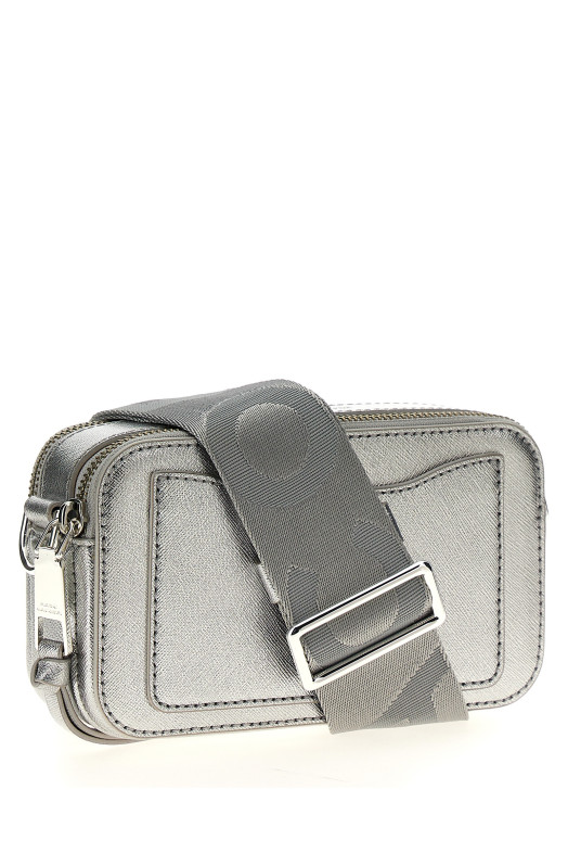Сумка кроссбоди MARC JACOBS 'The Metallic Snapshot' серебристая 2F3HCR056H01040 Сумка кроссбоди MARC JACOBS 'The Metallic Snapshot' серебристая 2F3HCR056H01040