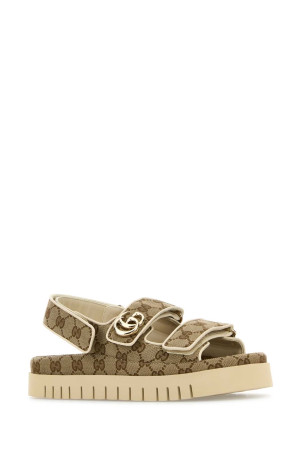 GG тканевые сандалии GUCCI (816630FAD9F) GG тканевые сандалии GUCCI (816630FAD9F)