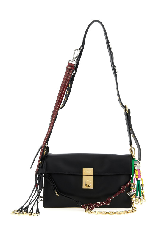 Небольшая сумка через плечо «Prada Soft Sound» Черная 1BD379VOO62C6AF0002 Небольшая сумка через плечо «Prada Soft Sound» Черная 1BD379VOO62C6AF0002