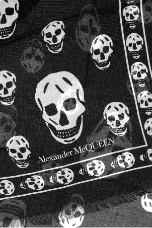 Шарф з друкованого шифону Чорно-білий ALEXANDER MCQUEEN (8078893222Q) Шарф з друкованого шифону Чорно-білий ALEXANDER MCQUEEN (8078893222Q)