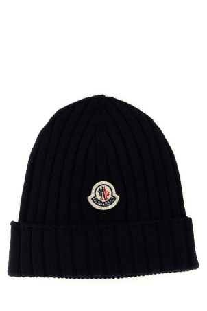 Шапка с ребристой отделкой, черная MONCLER ENFANT K29513B00006M1131742 Шапка с ребристой отделкой, черная MONCLER ENFANT K29513B00006M1131742