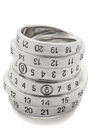 Логотип кольцо Silver MM6 MAISON MARGIELA SM6UQ0102P6627956 Логотип кольцо Silver MM6 MAISON MARGIELA SM6UQ0102P6627956