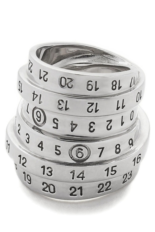 Логотип кольцо Silver MM6 MAISON MARGIELA SM6UQ0102P6627956 Логотип кольцо Silver MM6 MAISON MARGIELA SM6UQ0102P6627956