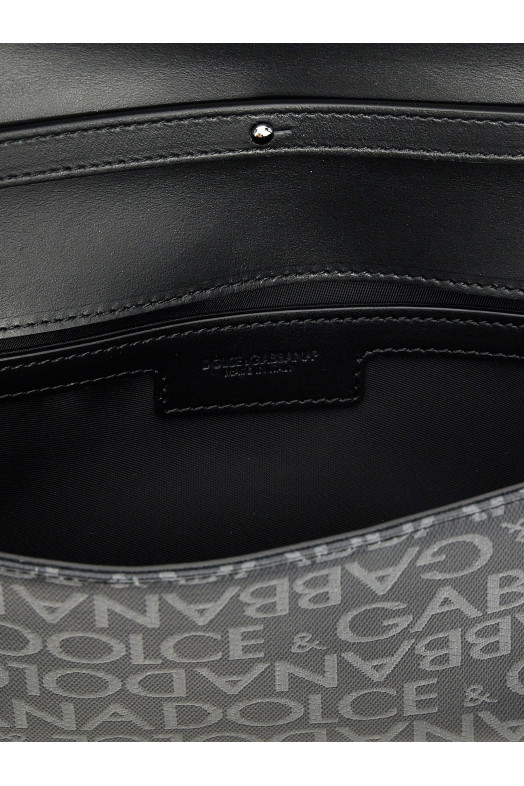 Сумка через плече з жакардовим покриттям, чорна DOLCE & GABBANA BM2332AJ7058B969 Сумка через плече з жакардовим покриттям, чорна DOLCE & GABBANA BM2332AJ7058B969