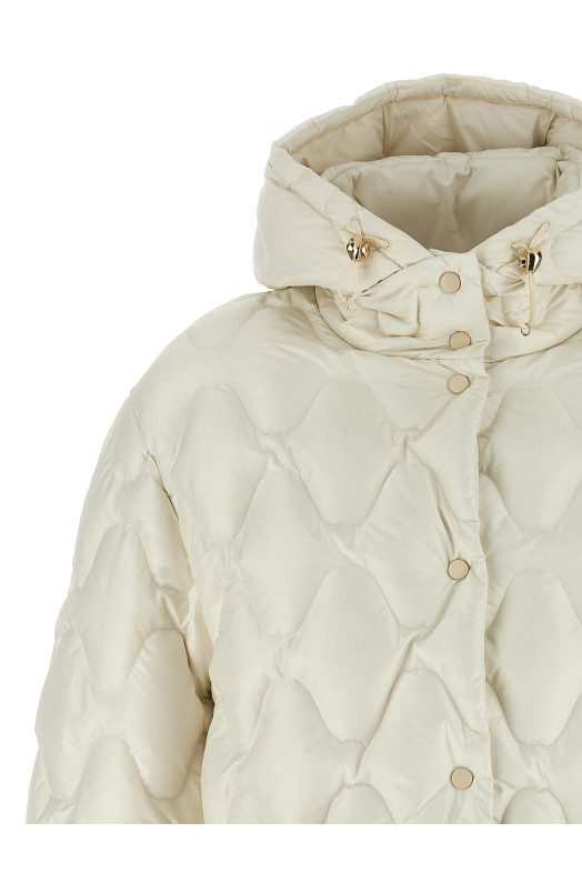 Куртка з капюшоном Біла FABIANA FILIPPI CTD215F223L5850145 Куртка з капюшоном Біла FABIANA FILIPPI CTD215F223L5850145