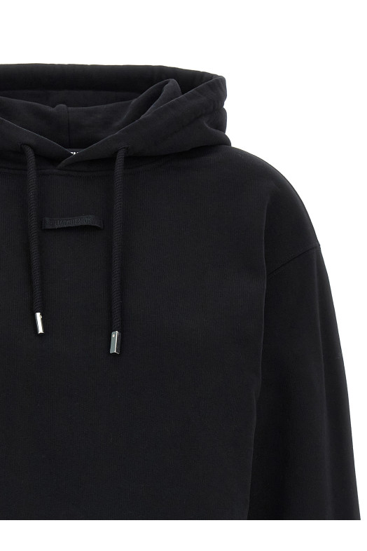 JACQUEMUS 'Le Hoodie Gros-Grain' худі Чорний 24EHOW00247AJ00109990 JACQUEMUS 'Le Hoodie Gros-Grain' худі Чорний 24EHOW00247AJ00109990