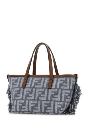 Вышитая джинсовая мини-сумочка FENDI (8BS096AUT4) Вышитая джинсовая мини-сумочка FENDI (8BS096AUT4)