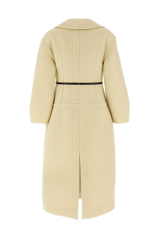 '02' coat White '02' coat White