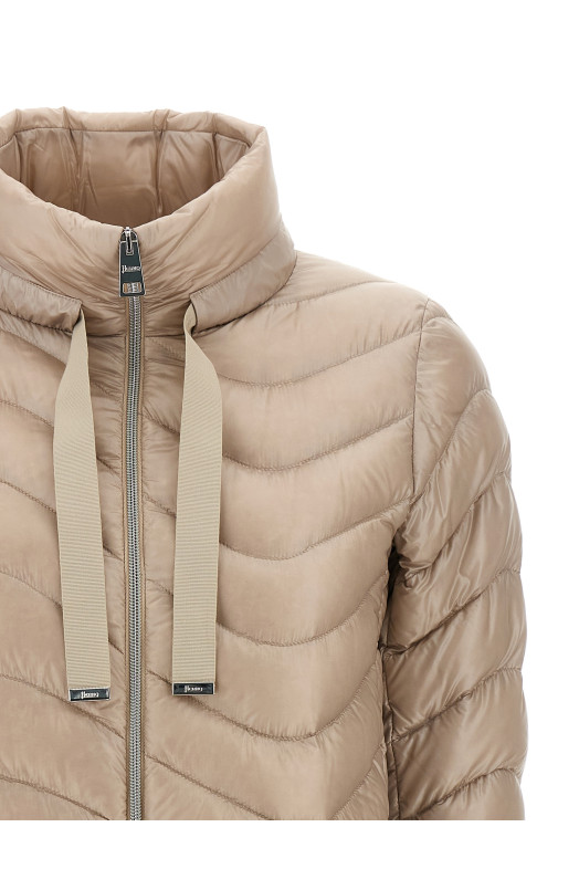 Ультралегка пухова куртка Бежева HERNO PI00156DR12017Z1985 Ультралегка пухова куртка Бежева HERNO PI00156DR12017Z1985