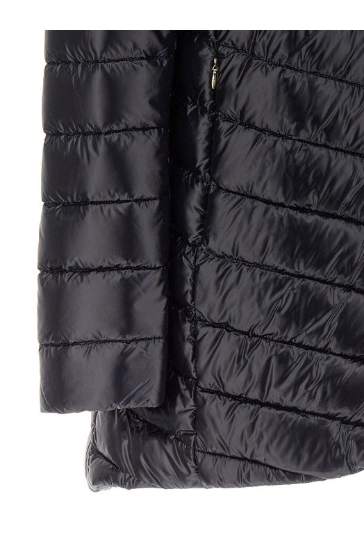 Пуховая куртка «A-Shape Resort» Черный PI00133DR12017Z9300 Пуховая куртка «A-Shape Resort» Черный PI00133DR12017Z9300