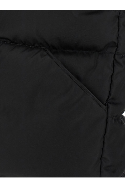 Жилет Re-Nylon Черный PRADA 29X207SOOO1WQ8F0002