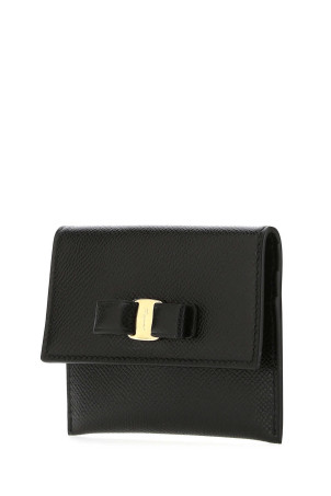 Чорний шкіряний футляр для карток Чорний SALVATORE FERRAGAMO (22D155683522) Чорний шкіряний футляр для карток Чорний SALVATORE FERRAGAMO (22D155683522)