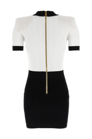 Трикотажное платье Черно-серое BALMAIN FF1R6033KI50EAB Трикотажное платье Черно-серое BALMAIN FF1R6033KI50EAB