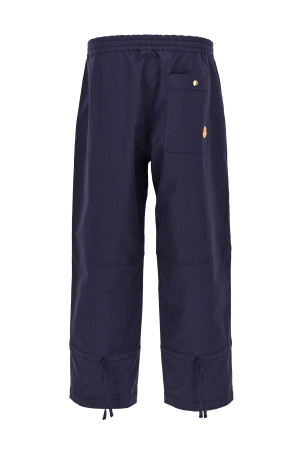 Брюки Moncler x Gilga Farm от Дональда Гловера, синие MONCLER GENIUS K24022A00001598EC786 Брюки Moncler x Gilga Farm от Дональда Гловера, синие MONCLER GENIUS K24022A00001598EC786