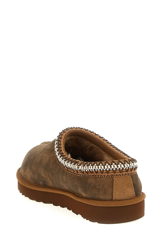 'Tasman Baxter' sabots Brown