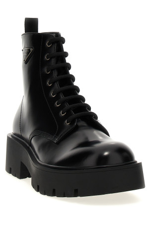 Черевики з матової шкіри з логотипом Чорні PRADA 2TG242FG000B4LF0002 Черевики з матової шкіри з логотипом Чорні PRADA 2TG242FG000B4LF0002