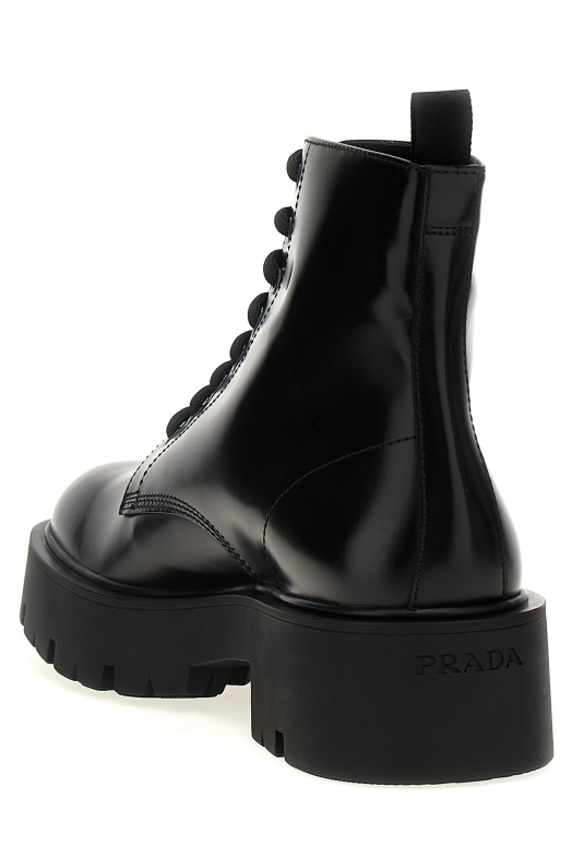 Черевики з матової шкіри з логотипом Чорні PRADA 2TG242FG000B4LF0002 Черевики з матової шкіри з логотипом Чорні PRADA 2TG242FG000B4LF0002