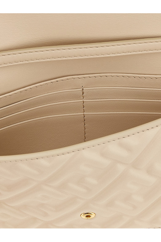 'Baguette' wallet on chain White