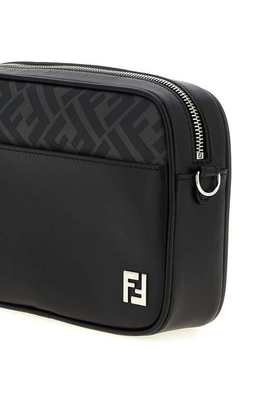 Сумка через плече «Camera Case Squared FF» Чорна 7M0286AJF0F0GXN Сумка через плече «Camera Case Squared FF» Чорна 7M0286AJF0F0GXN