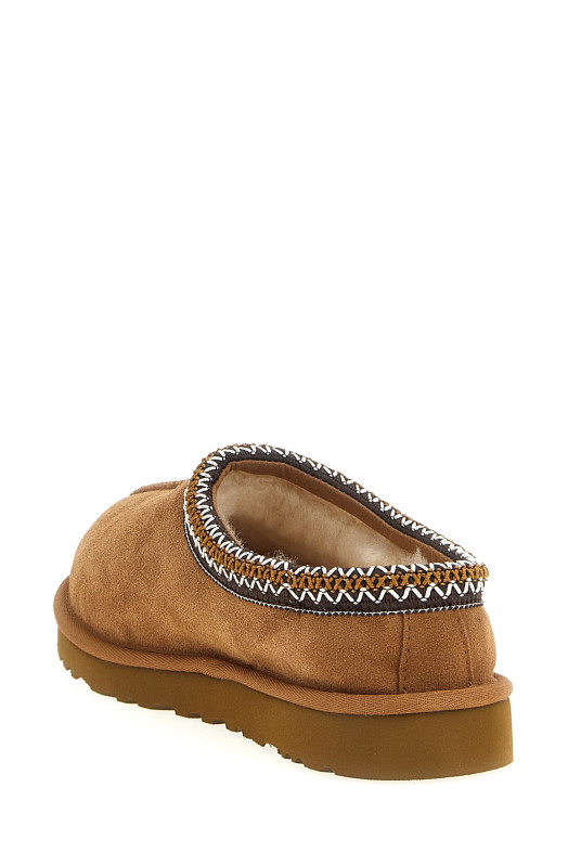 'Tasman II' sabots Brown