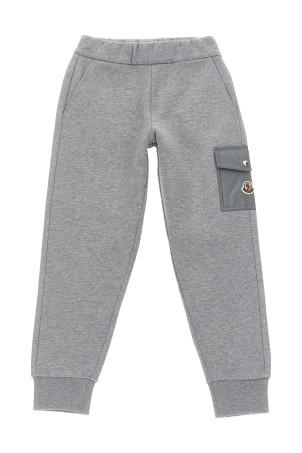 Нейлонові джоггери з кишенями, сірі MONCLER ENFANT K29548H00008899PS980 Нейлонові джоггери з кишенями, сірі MONCLER ENFANT K29548H00008899PS980
