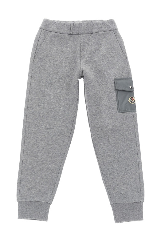Нейлонові джоггери з кишенями, сірі MONCLER ENFANT K29548H00008899PS980 Нейлонові джоггери з кишенями, сірі MONCLER ENFANT K29548H00008899PS980