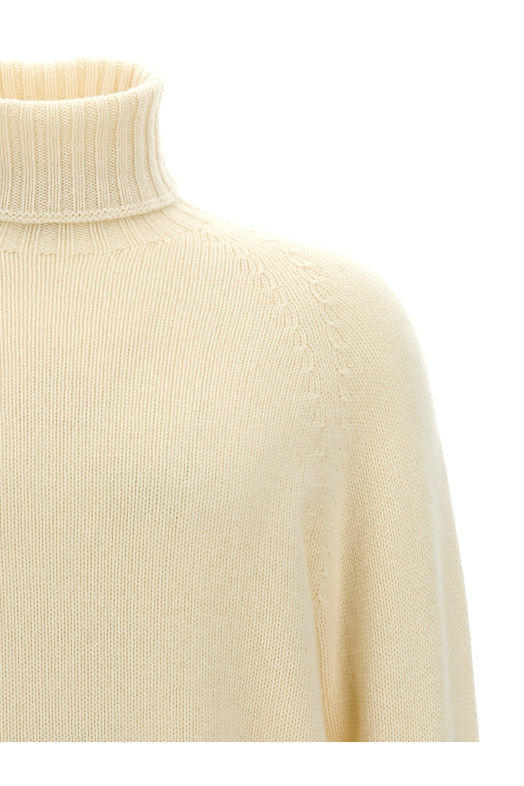 High neck sweater White