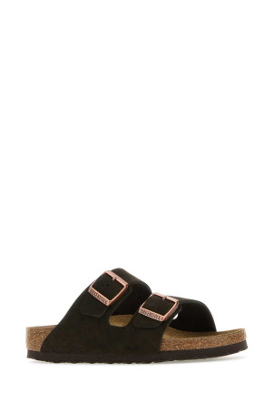 Темно-коричневые замшевые тапочки Arizona BIRKENSTOCK (1027083) Темно-коричневые замшевые тапочки Arizona BIRKENSTOCK (1027083)