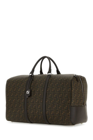 Вышитая ткань, большая дорожная сумка FF Duffle FENDI (7VV162AFCB) Вышитая ткань, большая дорожная сумка FF Duffle FENDI (7VV162AFCB)