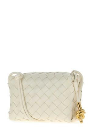 Белая кожаная сумка через плечо Mini Loop BOTTEGA VENETA (736125V2GV1) Белая кожаная сумка через плечо Mini Loop BOTTEGA VENETA (736125V2GV1)