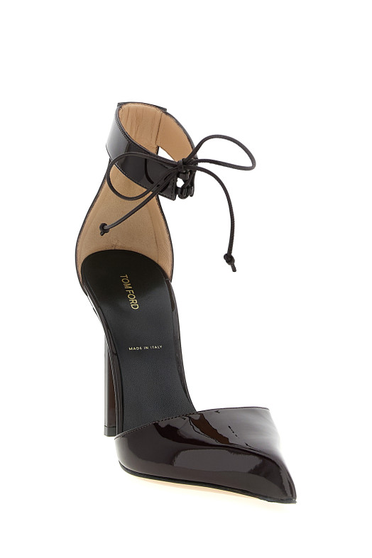 Patent leather pumps Bordeaux