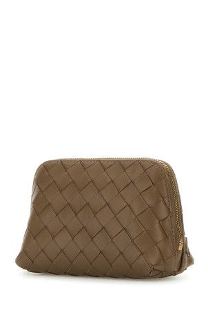 Коричневий шкіряний косметичний футляр BOTTEGA VENETA (764044V3IV0) Коричневий шкіряний косметичний футляр BOTTEGA VENETA (764044V3IV0)