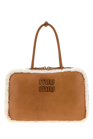 Сумочка Beau з верблюжої шкіри MIU MIU (5BB117VMOS2CTT) Сумочка Beau з верблюжої шкіри MIU MIU (5BB117VMOS2CTT)