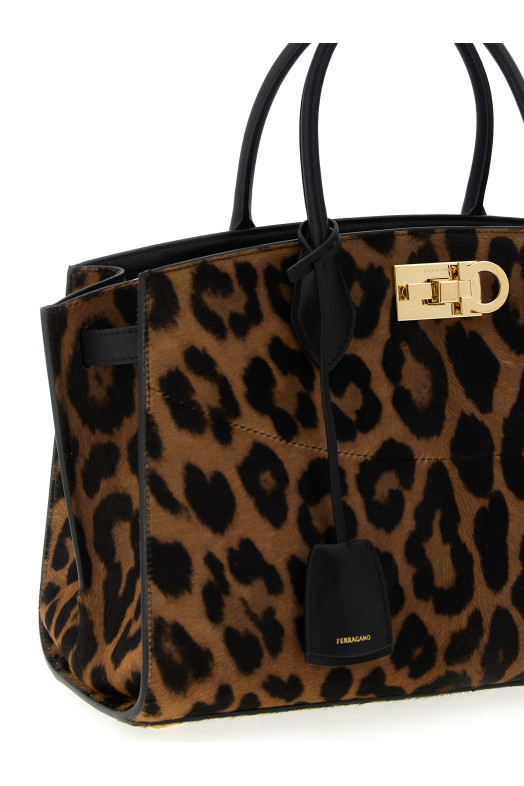 'New Ferragamo Studio Soft (L)' handbag Brown 'New Ferragamo Studio Soft (L)' handbag Brown